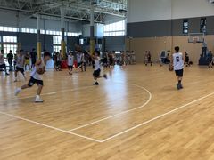 -莱茵体育生活馆