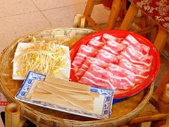 -山悦里 山野·鲜火锅(罗斯福广场店)