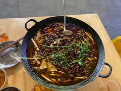 -鸿顺老铁锅美蛙鱼府(解放碑店)