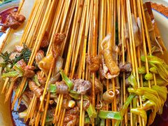 -拈签一笑黄牛肉辣卤串串