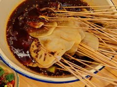 -拈签一笑黄牛肉辣卤串串