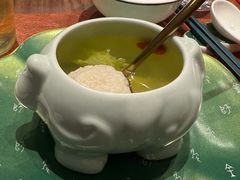 鮰鱼狮子头-金狮麟·新豫菜(金码大厦店)