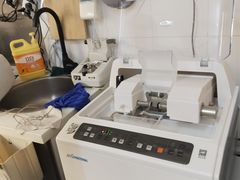 -优医视平价眼镜蔡司依视路折扣工厂店(十里堡店)