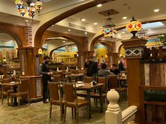 大堂-清真·玛丽亚新疆菜主题餐厅(浙江中路店)