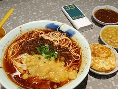 -兵哥豌豆面(雅颂居店)