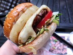 -The Habit Burger Grill 哈比特汉堡(复兴soho店)
