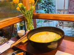 -银米·云南传统过桥米线(双廊黑金冠店)