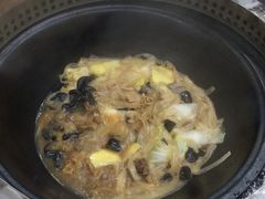 -粘豆包柴火铁锅炖