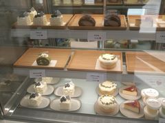 面包甜点陈列柜-AHAVA·Fang Baking Studio