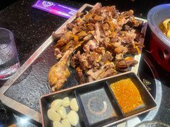 -最先生·烧烤·火锅·音乐聚会餐厅(大悦城店)