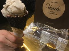 -VENCHI 闻绮(北京国贸商城店)