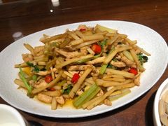 -缪氏川菜(丰盛町店)