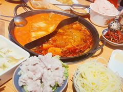 -三个四川人火锅(华联商厦店)