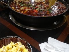 -鸿顺老铁锅美蛙鱼府(解放碑店)