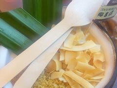 -椰吉满•鲜椰饮品(侨港黑金冠好店)