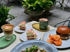 -潮一不贰·法式甜品·生日蛋糕·西式简餐(外滩店)