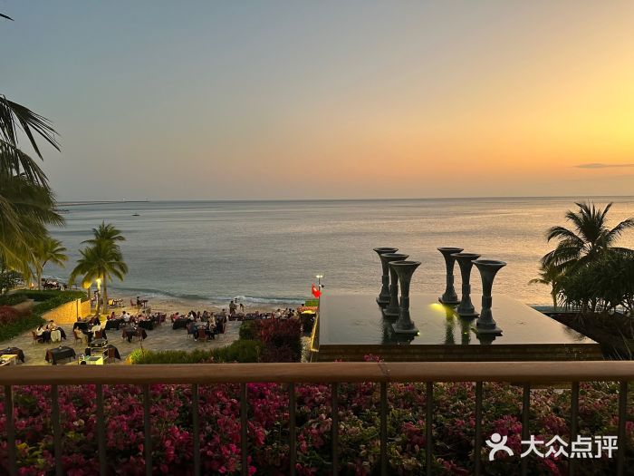 日落吧·海景咖啡厅·餐酒吧·鸡尾酒·下午茶·乐队表演·浪漫夕阳·三亚文华东方酒店图片