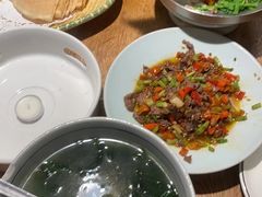 -聚鑫朋酸菜肥肠(文艺路口店)