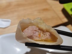 招牌蟹粉小笼包-玖鲜小笼(中山广场店)