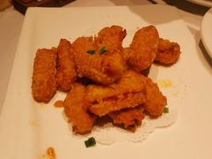 -河畔春天时尚餐厅