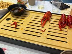 -肥肥虾庄·金牌油焖大虾(汉口城市广场店)