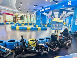 -卡尔飞车(武汉青山印象城店)