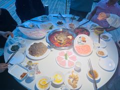 -茅草房·河畔园林火锅