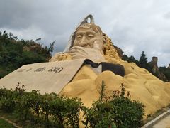 -彩色沙林风景区