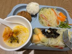 -浙江越秀外国语学院