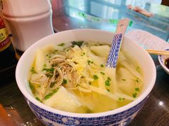 -笑来喜馄饨小笼工坊店(湖滨街店)