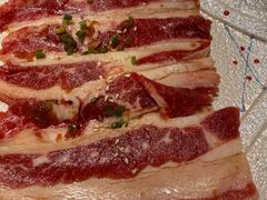 -山川小町·极番烧肉(新地假日广场店)