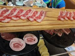 一米长盘牛五花-犟牛家·榴莲烤肉(五棵松店)