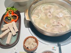 -烹然四季椰子鸡火锅(姚家园万象汇店)