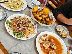 -东北菜冰城一家人