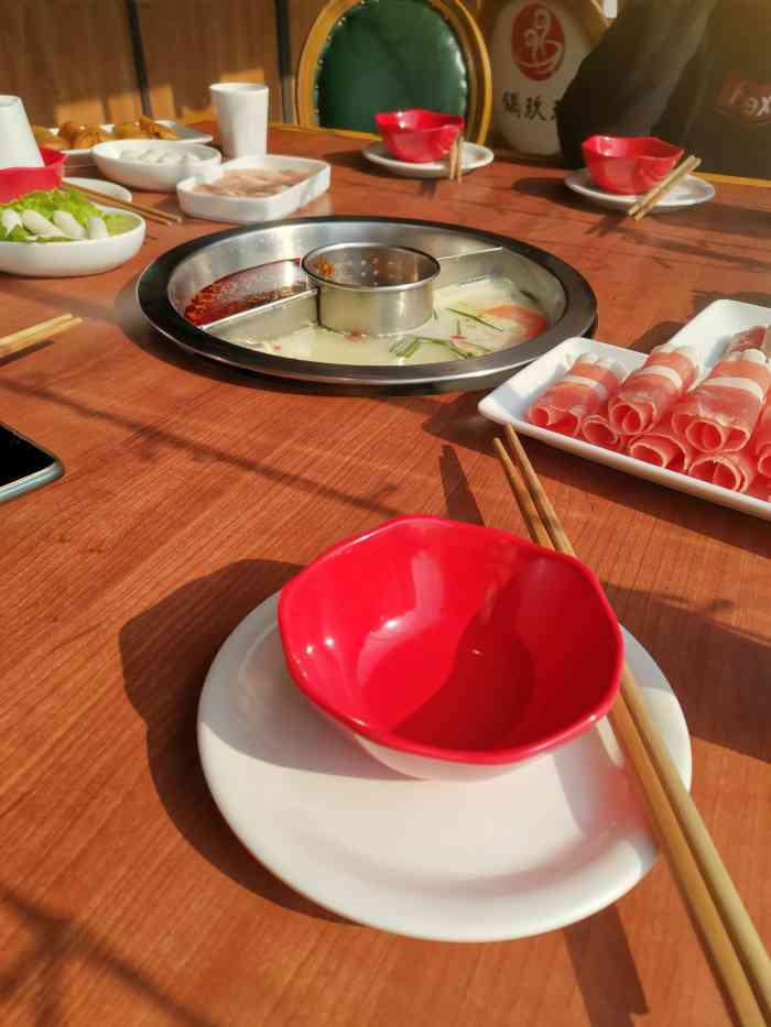 锅玖玖火锅(和平路店)-"家门口的"傣妹",位置好找,店面不大,几.