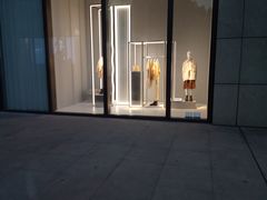 -ZARA(凯德乐峰广场店)