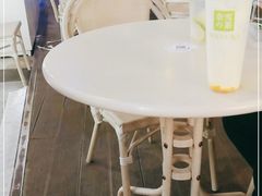 大堂-奈雪的茶(华强北中航城店)