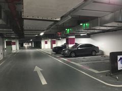 -悠方地下停车场