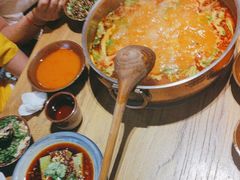 -黔诚多彩火锅(甲秀楼店)