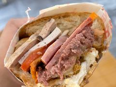 -Bánh Mì Huynh Hoa