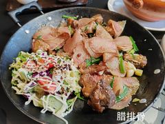 -桥边小楼·手工云南菜·古城观景小楼