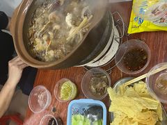 -威邵鸡煲(西华路总店)