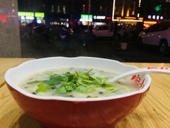 -肥叔锅贴(港澳广场店)