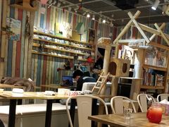 大堂-小时光咖啡馆(开森度假森林店)