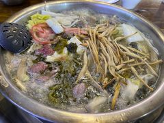 -泸州酸菜豆花火锅川师店