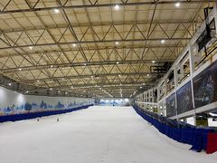 -乔波室内滑雪场