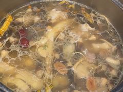 -千岛蚝高压锅生蚝·人参火锅(白云万达店)