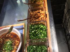 -呷佬·长沙手工米粉(金沙江路店)