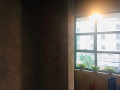 -马路边边串串香形象店(磐石路店)