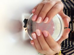 picture-安娜美甲美睫沙龙